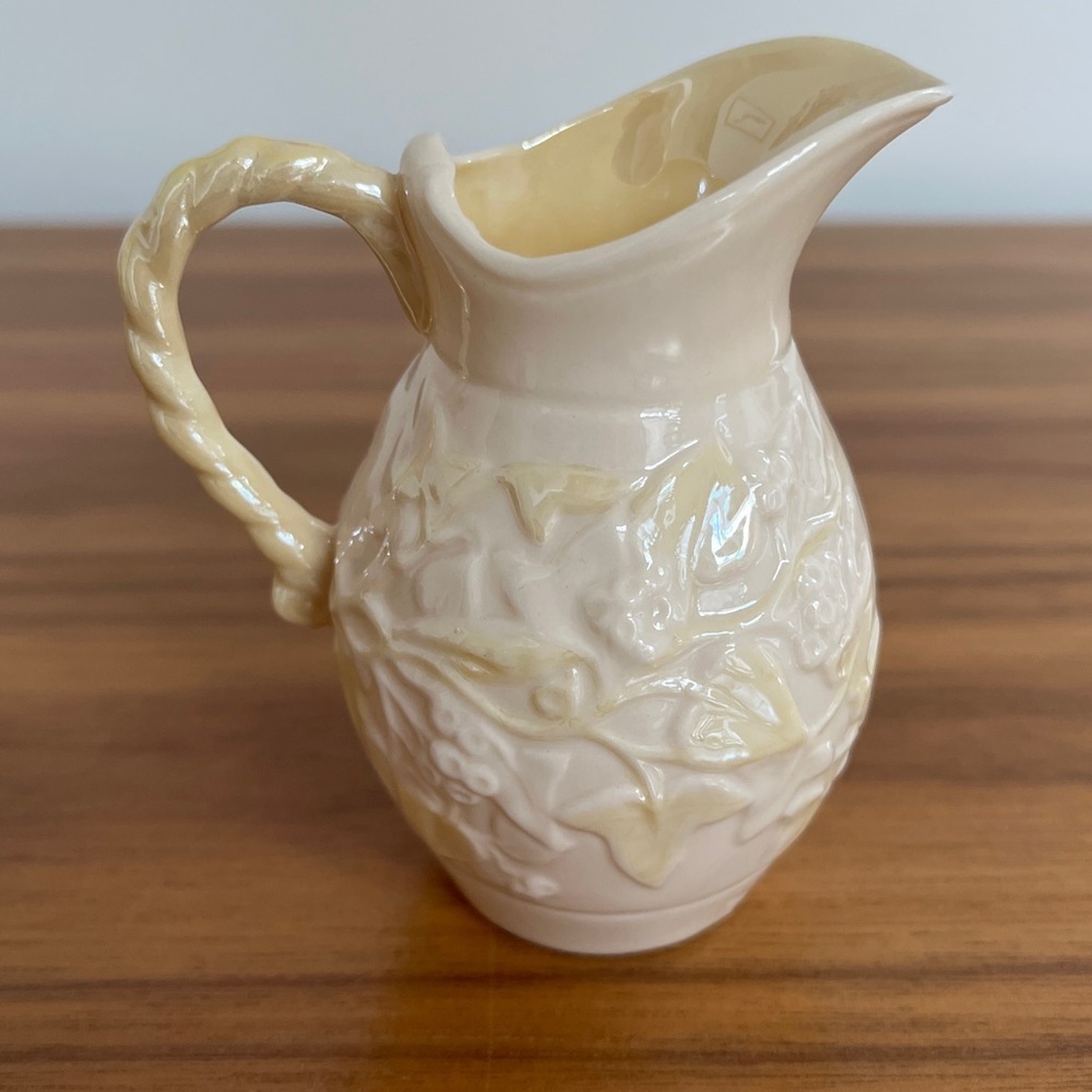 VINTAGE Belleek Ireland 5th Mark Green 1955-1965 Porcelain Creamer Ivy Yellow